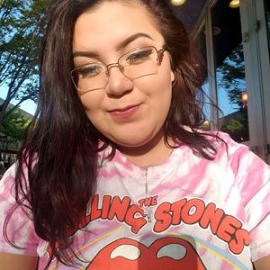 Meet your Posher, Reyna